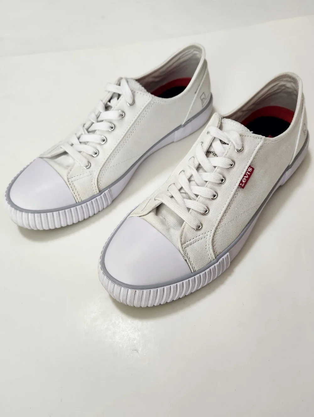 Levi's Anika White Canvas Casual Sneakers Size 8.5